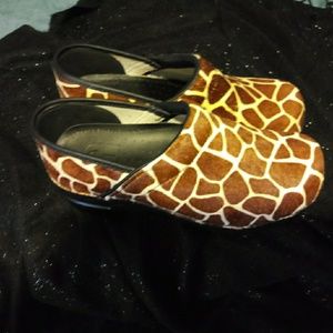 Artificial Intelligence Animal Print Shoes